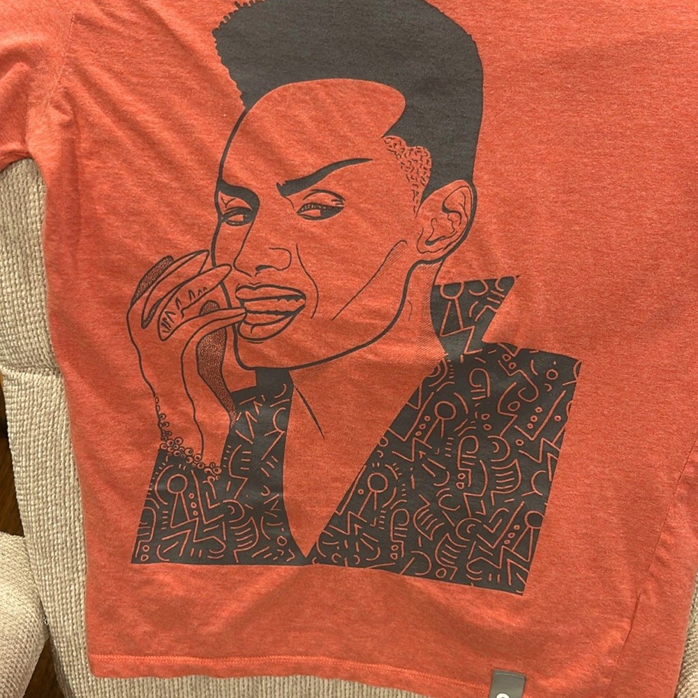 Beautiful, perfect looking rare tshirt. By 2 designers from Ireland